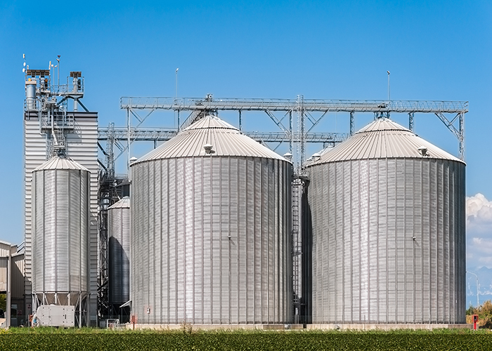 düz tabanlı silo